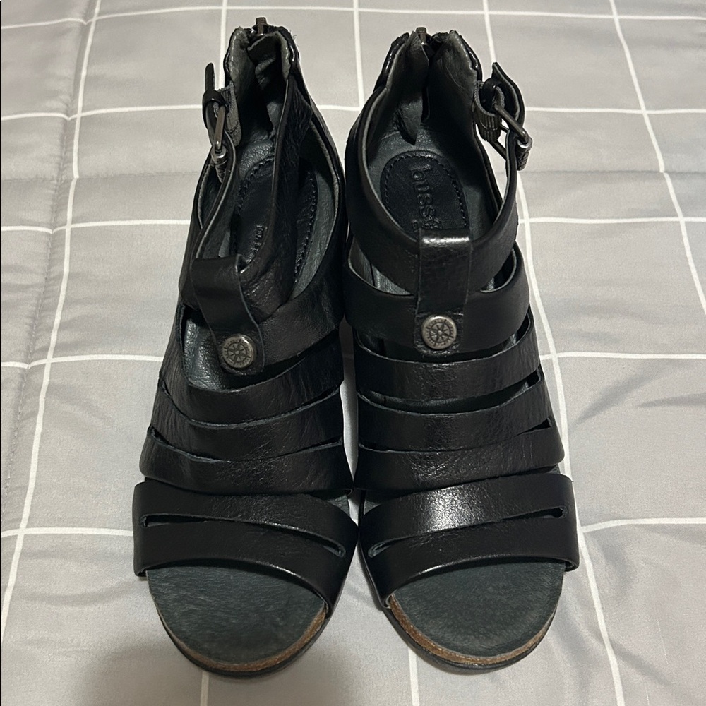 BUSSOLA  Black Leather Strappy Heeled Sandals. Size 6 like new